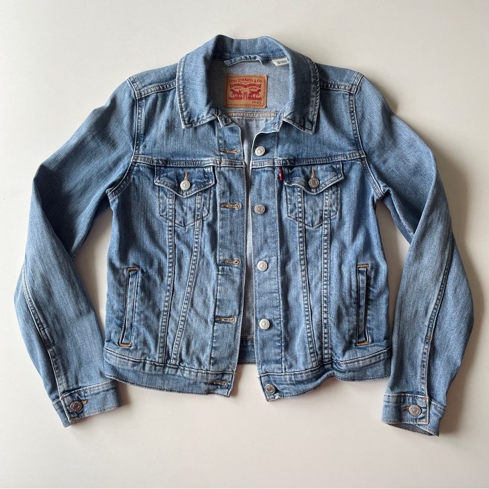 Levi’s Women’s Blue Jean Original Trucker Jacket Size XS